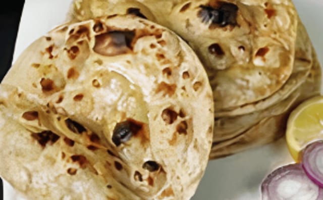 Roti (Tandoor Roti).